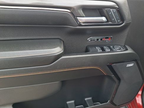 Used 2023 GMC Sierra 1500 AT4 w/ AT4 Premium Package AWD/4WD image 12