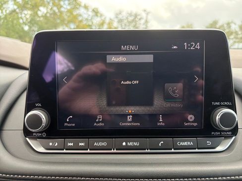 Used 2023 Nissan Rogue SV image 26