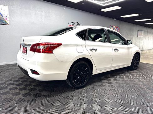 Used 2018 Nissan Sentra S image 13