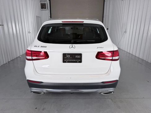 Used 2019 Mercedes-Benz GLC 300 image 6