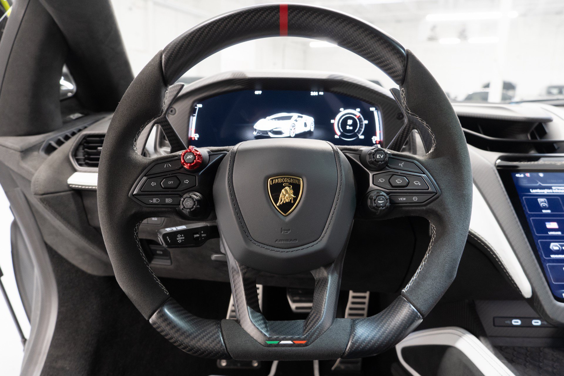 Used 2024 Lamborghini Revuelto AWD/4WD image 27