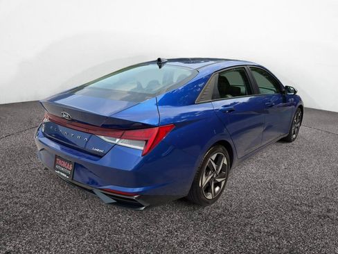 Used 2021 Hyundai Elantra Limited w/ Cargo Package FWD image 7