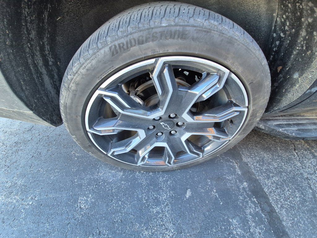 Used 2025 Chevrolet Tahoe RST w/ RST Capability Package AWD/4WD image 9