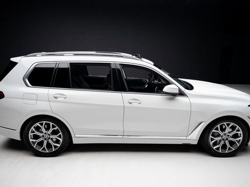 Used 2024 BMW X7 xDrive40i image 34