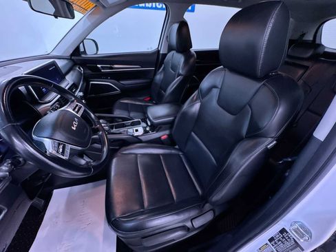 Used 2022 Kia Telluride LX AWD/4WD image 6