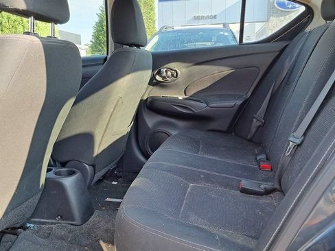 Used 2016 Nissan Versa SV w/ Fog Lights Package FWD image 10