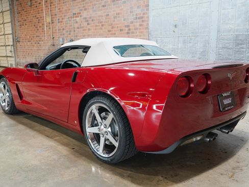 Used 2008 Chevrolet Corvette Convertible RWD image 9