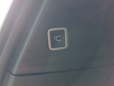 New 2026 Chrysler Pacifica Pinnacle AWD/4WD image 19