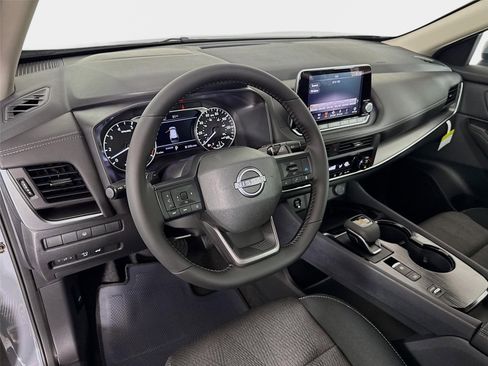 New 2026 Nissan Rogue SV FWD image 9