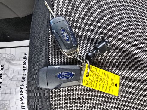 Used 2020 Ford Transit Connect XL image 44