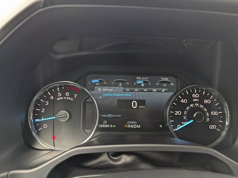 Used 2017 Ford F150 Lariat w/ Equipment Group 502A Luxury image 14