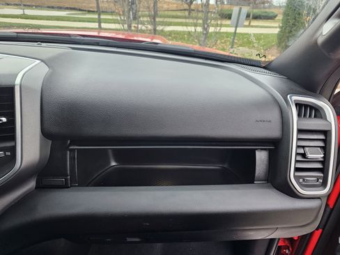 Used 2024 RAM 2500 Big Horn w/ Bed Utility Group image 15