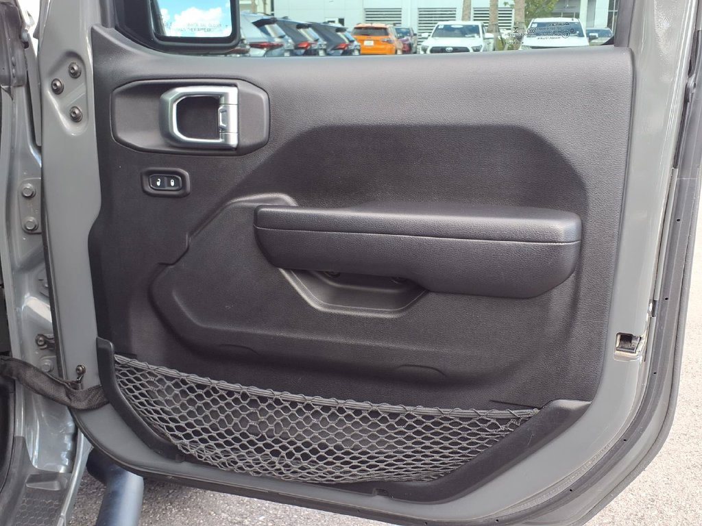 Used 2019 Jeep Wrangler Unlimited Sport S AWD/4WD image 15