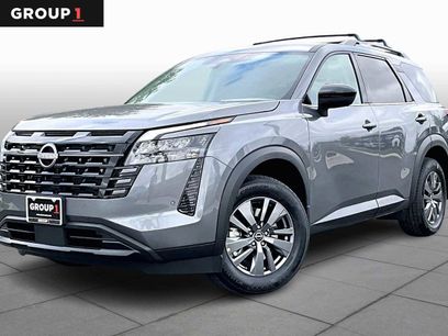 New 2026 Nissan Pathfinder SV