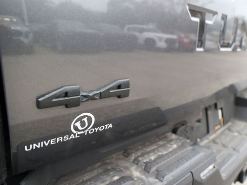 Used 2022 Toyota Tundra SR5 image 10