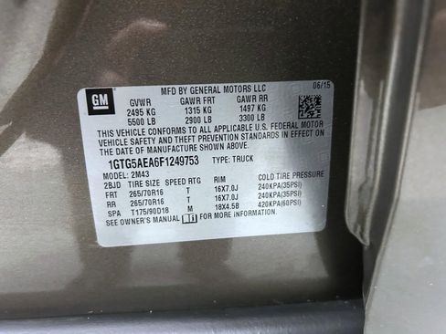 Used 2015 GMC Canyon 2WD Crew Cab w/ Convenience Package image 24