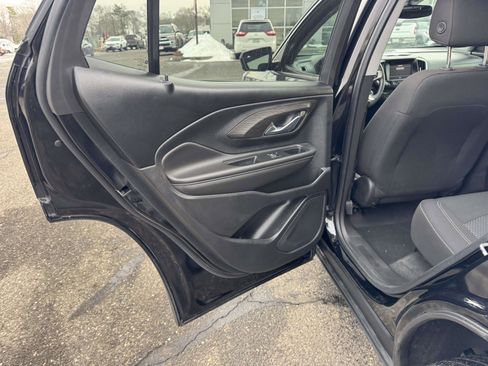 Used 2022 GMC Terrain SLE w/ Driver Convenience Package AWD/4WD image 18