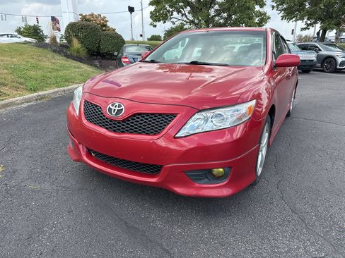 Used 2010 Toyota Camry SE w/ Sport Leather Pkg FWD image 8