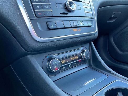 Used 2016 Mercedes-Benz CLA 250 4MATIC image 34