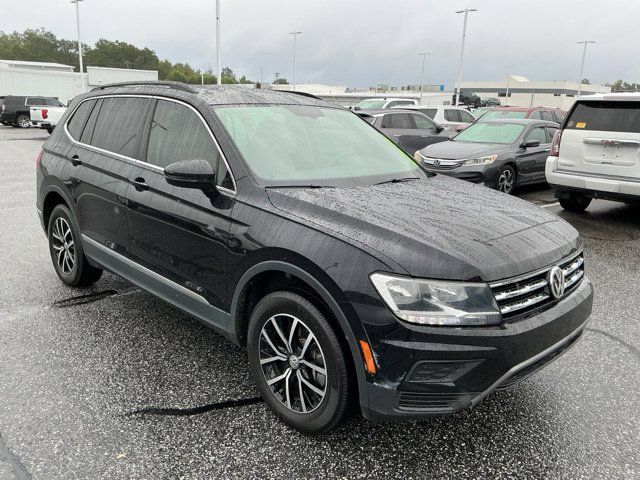 Used 2021 Volkswagen Tiguan SE FWD image 1