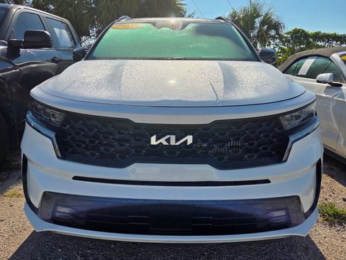 Used 2023 Kia Sorento SX AWD/4WD image 2