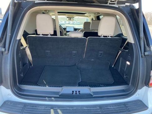 Used 2024 Ford Expedition Limited AWD/4WD image 21