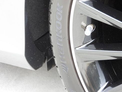 Used 2018 Mercedes-Benz C 300 Coupe image 13