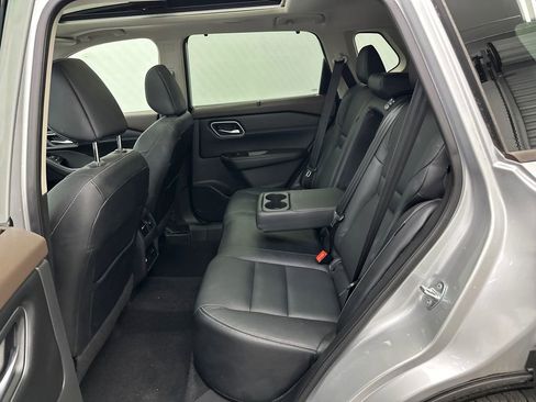 Used 2021 Nissan Rogue SL image 24