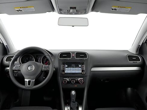 Used 2013 Volkswagen Golf TDI FWD image 5