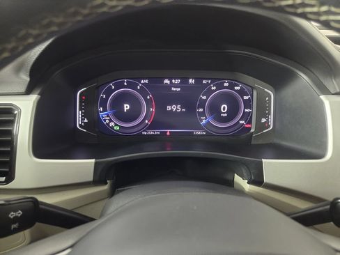 Used 2023 Volkswagen Atlas SE AWD/4WD image 15