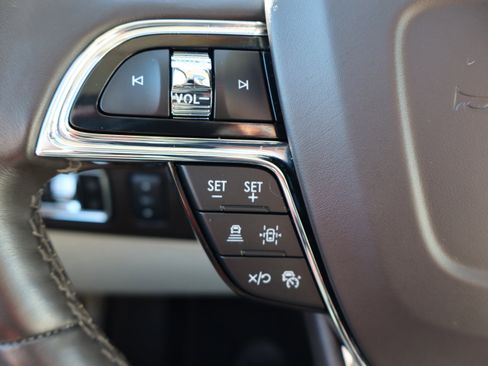 Used 2024 Lincoln Navigator L Black Label AWD/4WD image 17