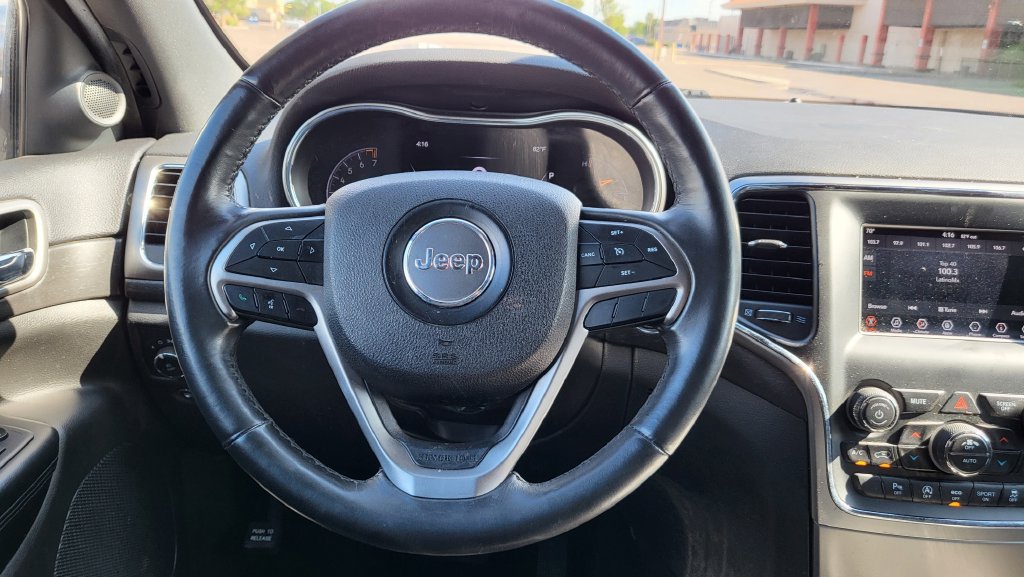 Used 2018 Jeep Grand Cherokee Laredo RWD image 26