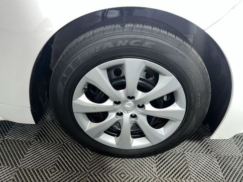 Used 2023 Toyota Corolla LE image 10