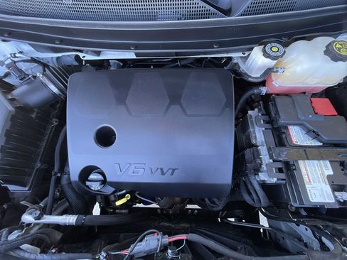 Used 2021 Chevrolet Traverse Premier image 29