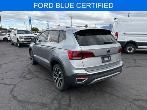 Used 2022 Volkswagen Taos SE FWD image 10