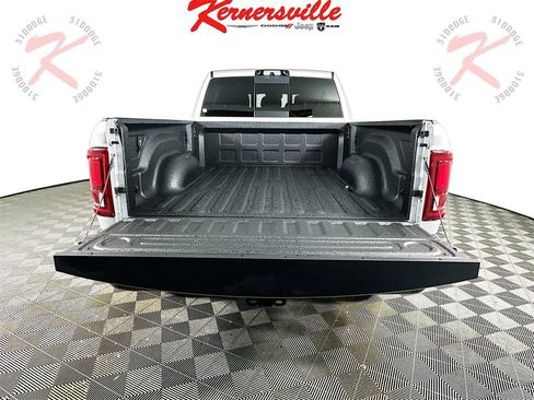 New 2026 RAM 2500 Limited w/ Towing Technology Group image 16