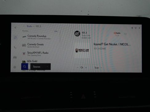 Certified 2025 Lexus ES 300h Ultra Luxury w/ Accessory Package (Z2) image 20