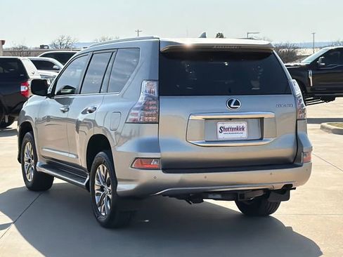 Used 2021 Lexus GX 460 Premium image 5
