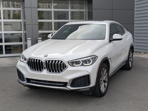 Used 2021 BMW X6 xDrive40i w/ Executive Package 2 AWD/4WD image 8