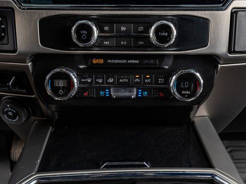 Used 2022 Ford F250 Platinum image 27