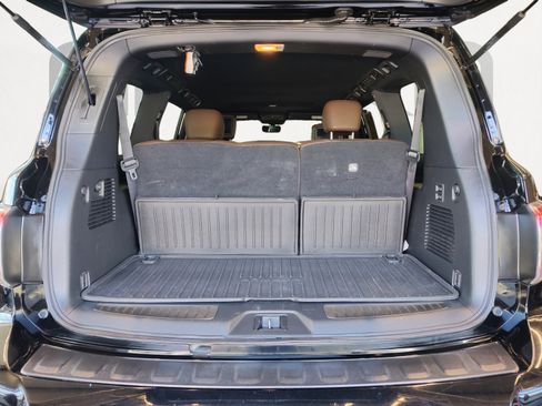 Used 2020 Nissan Armada Platinum w/ Platinum Reserve Package RWD image 13