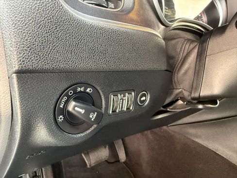 Used 2018 Dodge Charger R/T RWD image 37