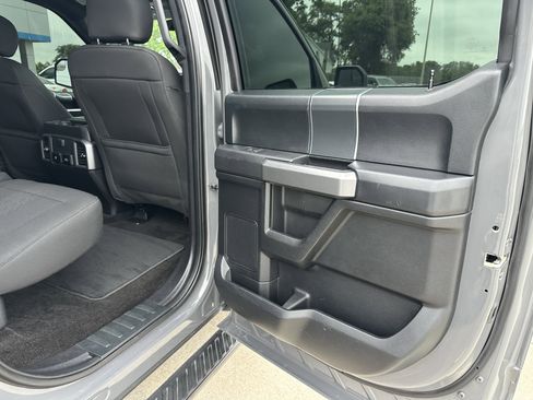 Used 2018 Ford F150 XLT w/ Equipment Group 302A Luxury AWD/4WD image 33