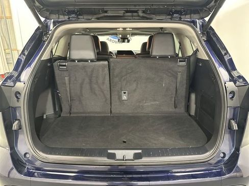 Used 2024 Toyota Highlander XLE AWD/4WD image 23