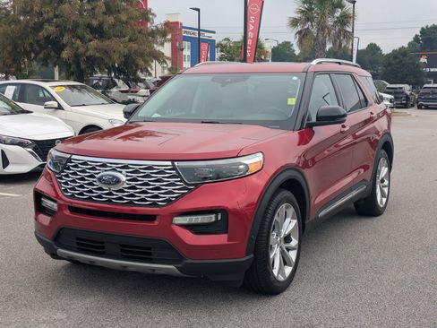 Used 2022 Ford Explorer Platinum w/ Equipment Group 601A RWD image 7