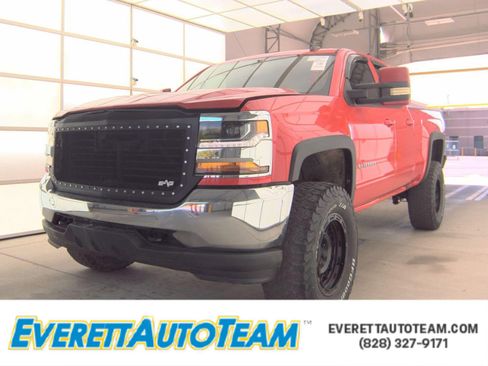 Used 2017 Chevrolet Silverado 1500 LT w/ All Star Edition AWD/4WD image 1