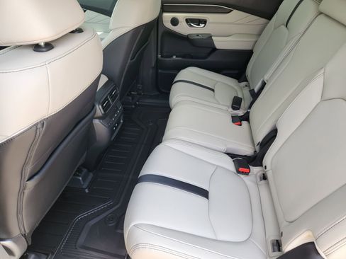 New 2026 Honda Pilot Touring image 24