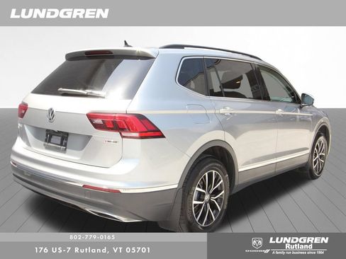 Used 2021 Volkswagen Tiguan SE AWD/4WD image 3
