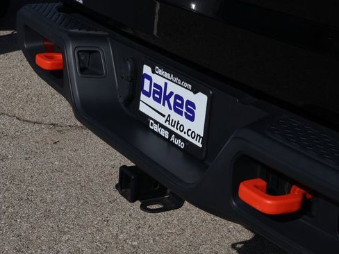 Used 2023 Jeep Gladiator Mojave w/ Trailer Tow Package image 8