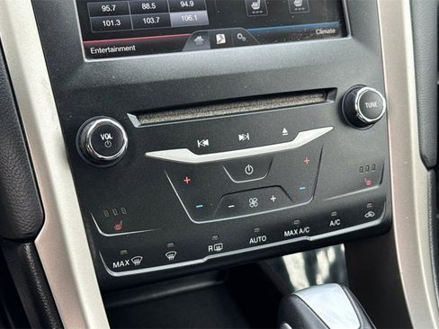 Used 2013 Ford Fusion Energi SE image 18